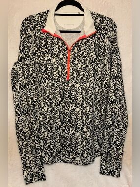 Annika Athletic Pullover Top
